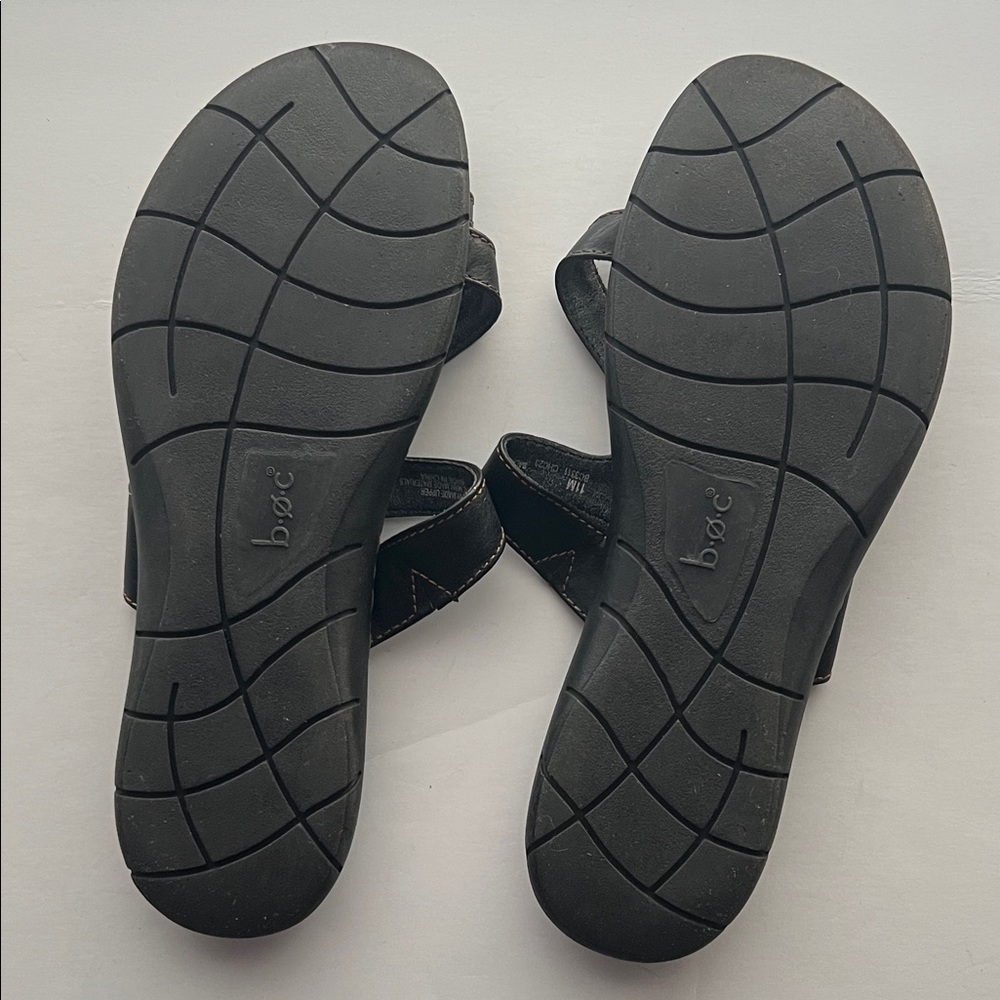 b.o.c. Black and Brown Women's Sandals - Picture 5 of 8